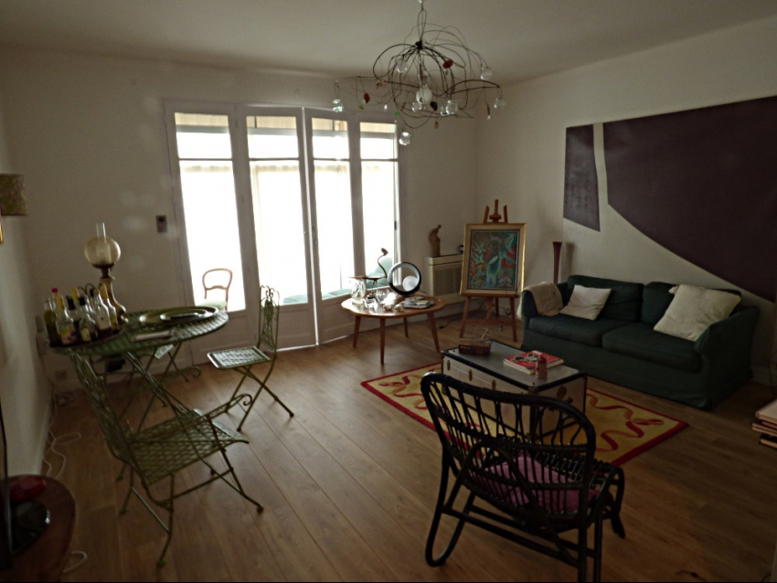 PORTE LIMBERT: Très bel appartement au calme avec 3 chambres